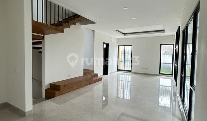 P Mei Dijual Cepat Rumah 3 Lantai 8x14 Cluster Aerra Di Aeona BSD