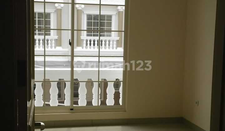 P Lk Disewakan Rumah 4X15 Kosongan di Green Lake City Min. 2 Thn