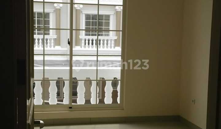 For Rent: 4X15 Empty House in Green Lake City, Min. 2 Years.