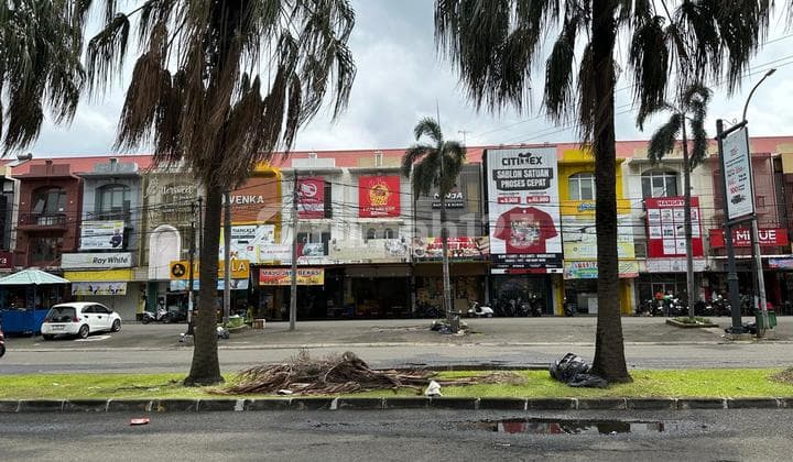 Disewakan Ruko Siap Pakai di Bulevar Hijau Kota Harapan Indah Bekasi