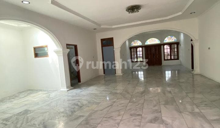 Jual Rumah Siap Huni Sudah Direnovasi di Tebet Jakarta Selatan