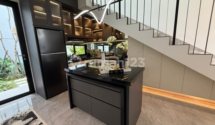 Rumah Mewah di Kawasan Alam Sutera Hanya 1M