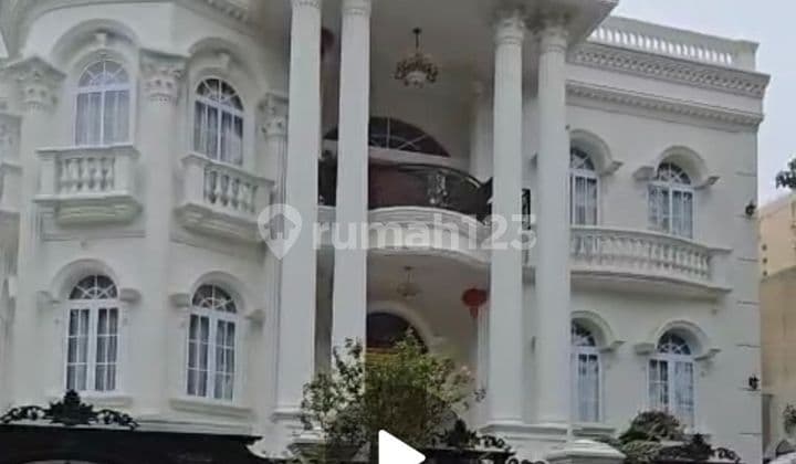 Luxury House in the Sentul View Golf Area