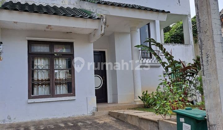 Dijual Rumah 2 Lantai di Bukit Golf Hijau