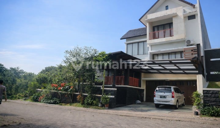 House for Sale in Bogor Area, Nirwarna Regency, SHM