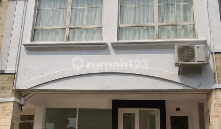 Ruko Dijual Cepat Siap Huni Srt HGB Posisi Tengah