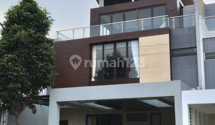 Disewakan Rumah di Cluster Santorini Sentul City