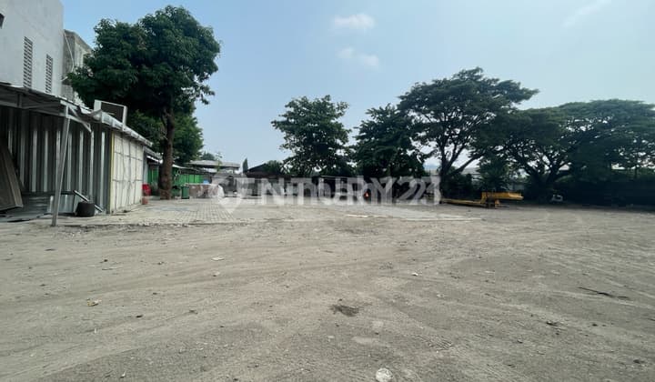 Land For Office/Warehouse/Business On the Side of Bekasi Main Road