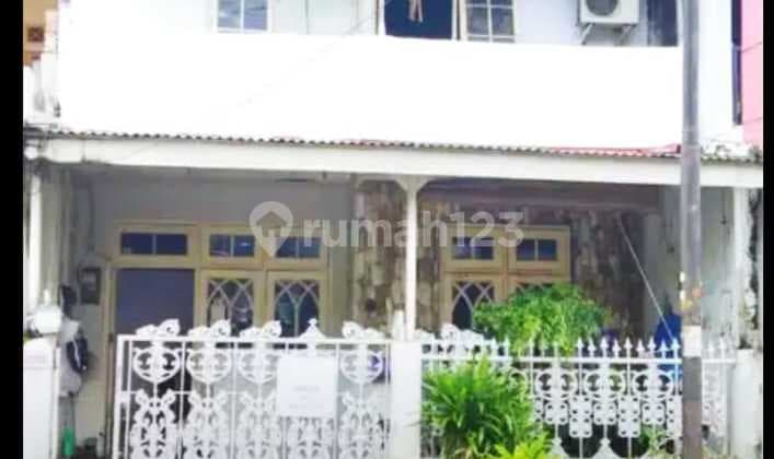 Rumah Tua Hitung Tanah Di Rawamangun, Jakarta Timur **