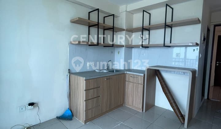 Apartemen Tifolia 2BR Semi Furnish Lantai 37