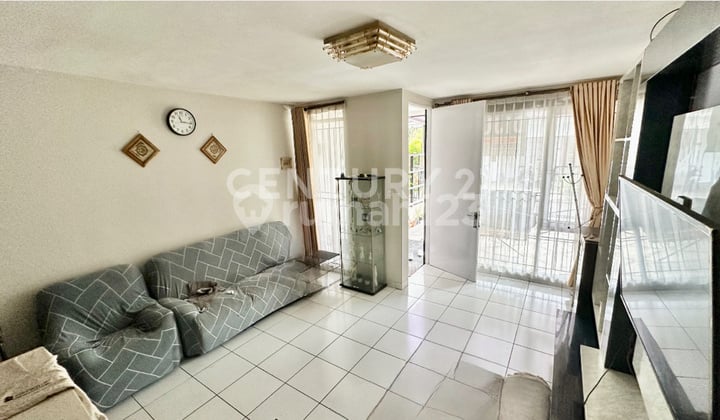 Rumah Modern Minimalis Di Istana Regency Sudirman Bandung