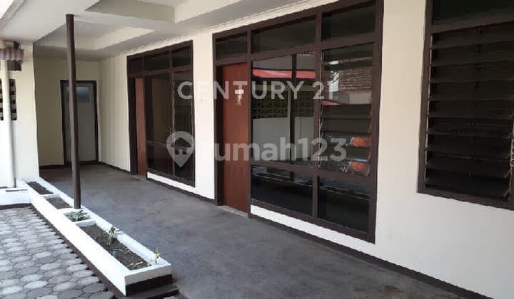 Rumah Terawat Sayap Pajajaran Cocok untuk Kost, Cafe, Kantor