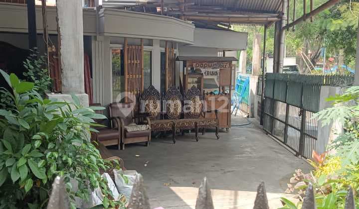 DIJUAL RUMAH 318m² lokasi strategis di Pusat Kota Tangerang - (UMI110)