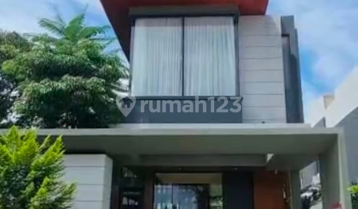 Rumah mewah 3,5 Lantai di Shila at Sawangan