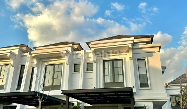 Luxury Home with the First Mini Golf at Cimanggis Golf Estate