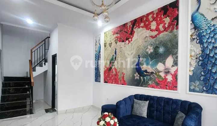 Rumah Mewah 2.5 Lantai Dekat Tol Cijago