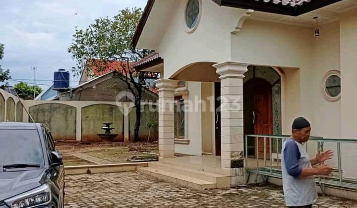 Rumah Secondary Besar 1 Lantai Di Cinere