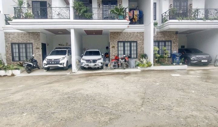 Rumah Cluster 2,5 Lantai ( Rooftop ) Pinggir Jalan