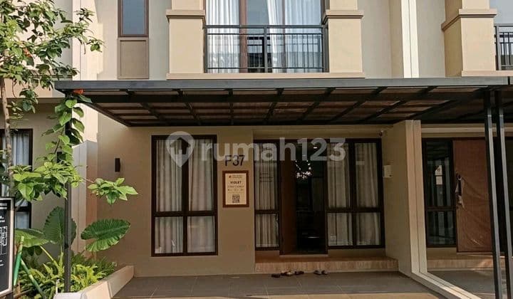 Rumah Mewah 2 Lantai Siap Huni 0 Km Dari Tol Sawangan