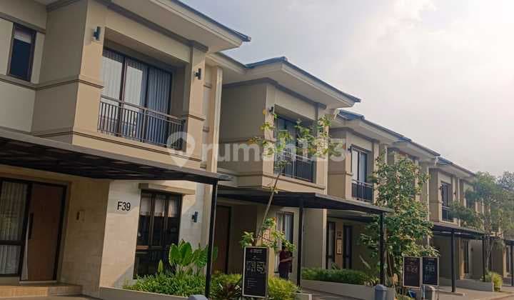 Rumah Cantik 2 Lantai Full Furnished di Hook