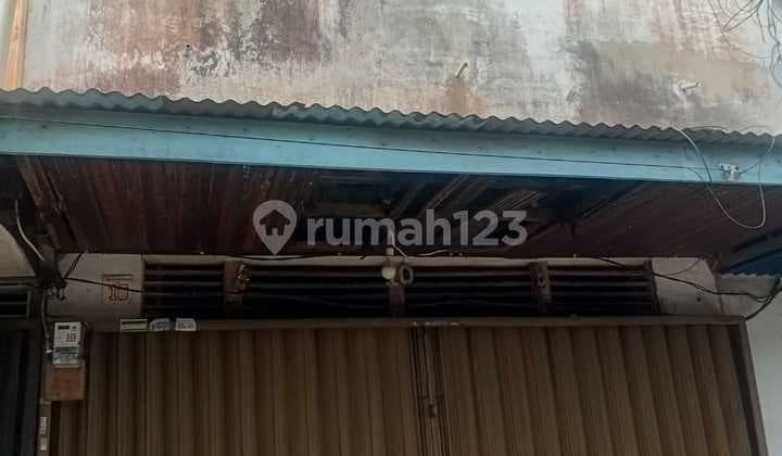 Rumah Jalan Gajah Mada Gang Gajah Mada 22, Pontianak Selatan
