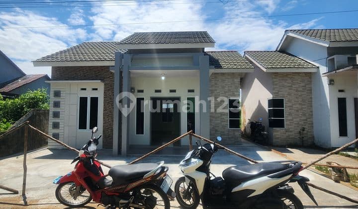 Rumah Jalan Villa Fasyah Regensi Komplek Kosgoro Permai Kubu Raya