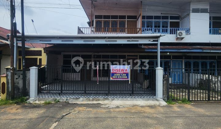 Khw Hasyim Street, Amal Alley, Pontianak City House