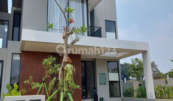 Rumah Cantik Strategis di Laguna Shila Sawangan