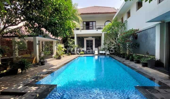 For Sale Luxury Move-in Ready House With Swimming Pool in Villa Cinere Mas