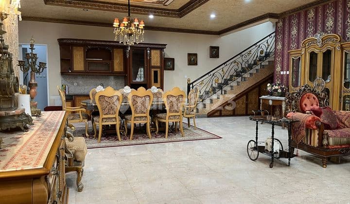 Rumah Mewah Siap Huni dengan Hunian Nyaman dan Asri @Bintaro