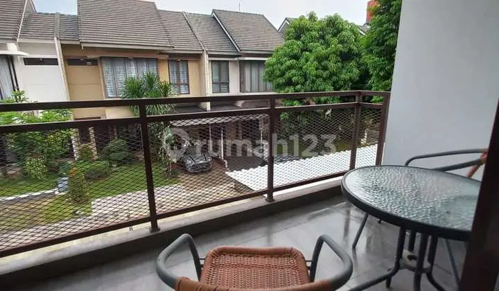 Rumah Mewah di Cluster Discovery Bintaro Sektor 9