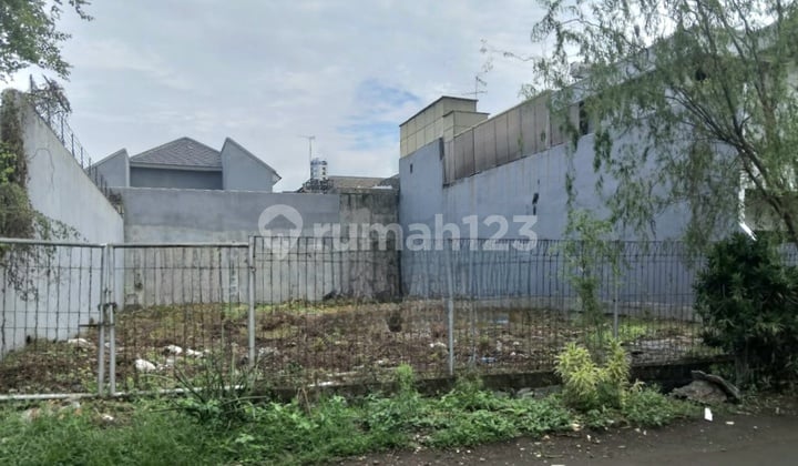 Kavling Siap Bangun di Daerah Hunian yang Tenang di Pulomas Barat, 14X29m2; Dekat ke Berbagai Fasilitas