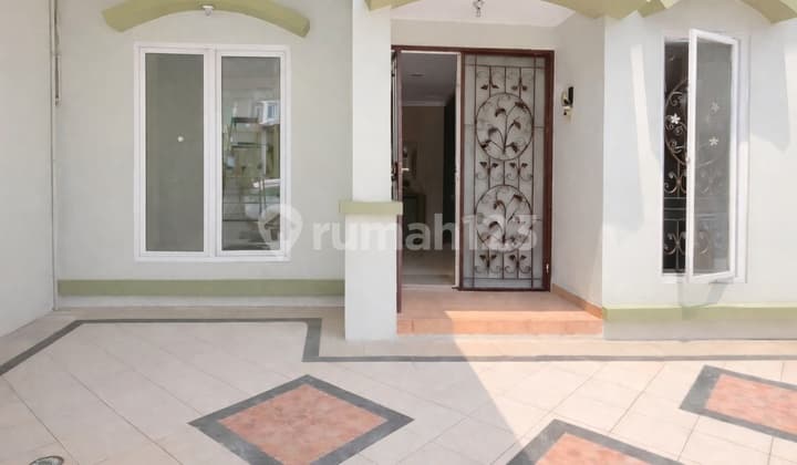 Rumah Lebar 8 Rapih Terawat di Gading Arcadia, Kelapa Gading. Siap Huni.