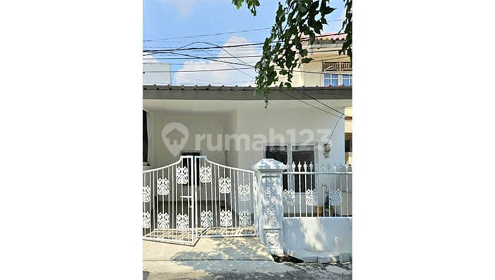 The Sunter Indah house has been renovated, 100% new.