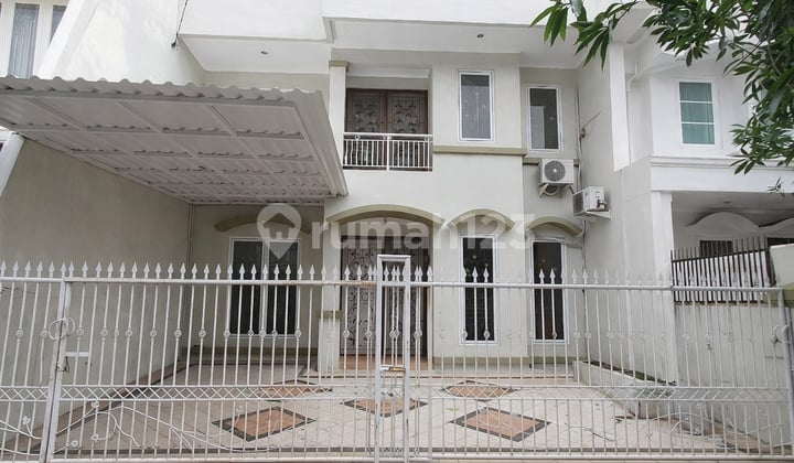 Rumah Lebar 8 Rapih Terawat di Gading Arcadia, Kelapa Gading. Siap Huni