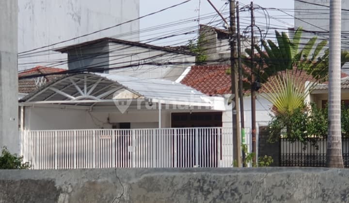 Rumah Kelapa Nias Raya, Kelapa Gading
