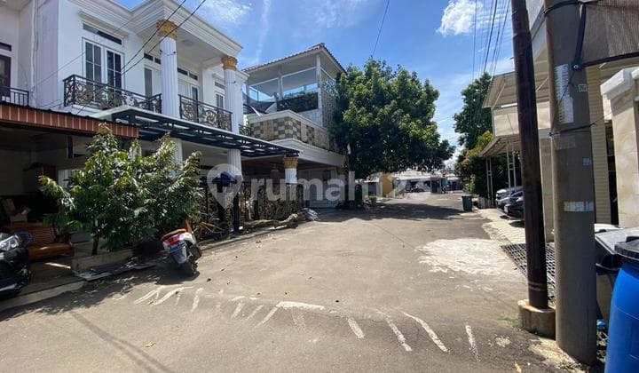 Jual Cepat Rumah Di The Live In Matoa Beji Depok. Kondisi Bagus . Selalu Terisi Kontrakan. Strategis Dekat Ke Univ Indonesia Depok