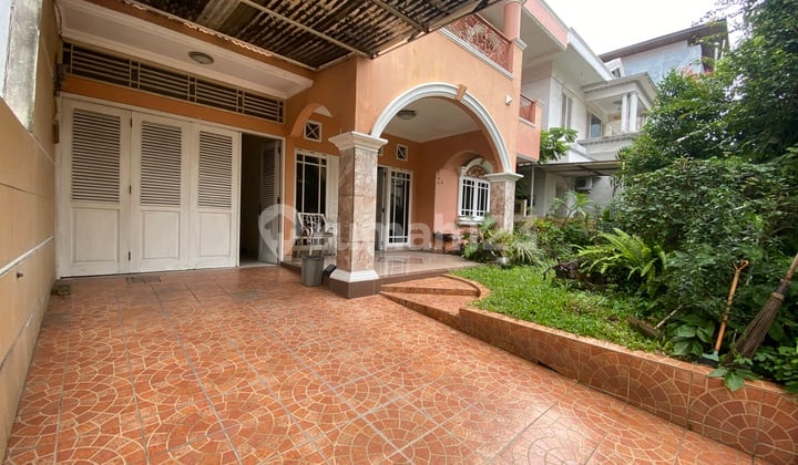 Jual Mepet NJOP Rumah 2 Lantai Kelapa Gading, Jalan Lebar, One Gate System, Tidak Banjir, Dekat Mkg Moi Mag Harga,13M Nego