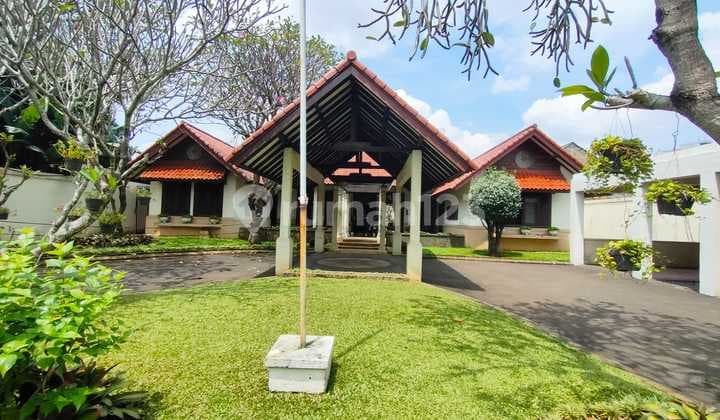 Rumah Desain Betawi Modern Luas 1952M2 Rp 25M di Cipayung Jaktim