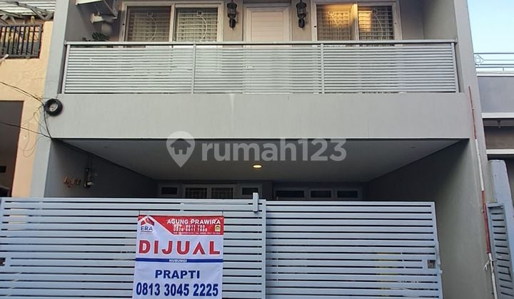 Rumah Baru.jual Duren Sawit Luas 102M2 2 Lantai.harga 2.5M Nego