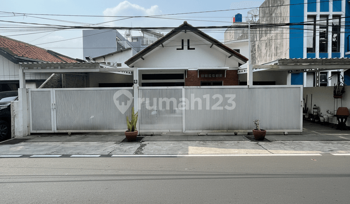 Jual Cepat Rumah Cocok untuk Usaha Strategis di Senopati Senayan