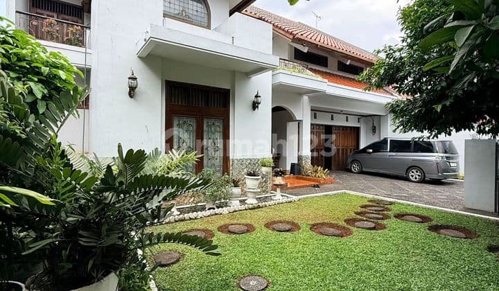 Sell Fast Luxury House Full Furnished Modern Tropical in Pancoran