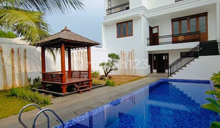 Rumah Baru Mewah Klasik Di Adam Malik Deplu Nempel Pesanggrahan
