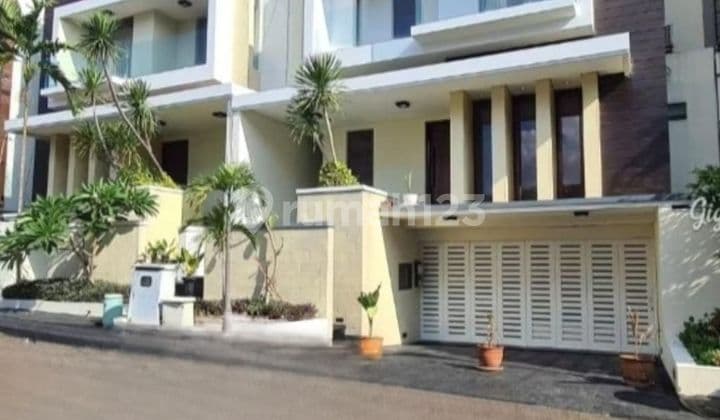 Dijual Rumah Siap Huni Di Pejaten Barat Kemang Jakarta Selatan