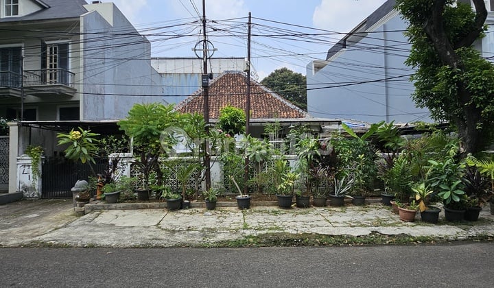 Jual Cepat Rumah Tua Hitung Tanah di Senayan Kebayoran Baru