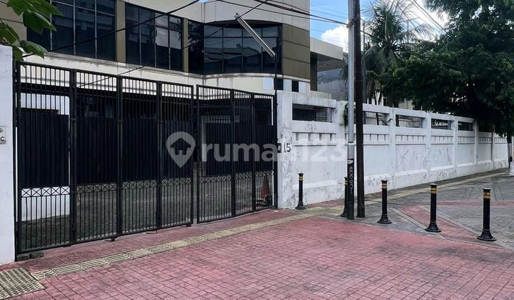 Jual Cepat Gedung Kantor Hitung Tanah di Senayan Kebayoran Baru