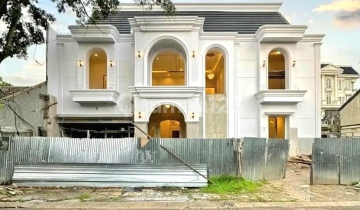 Rumah Baru Mewah American Classic di Jati Padang Pasar Minggu