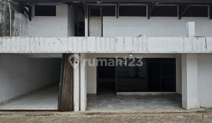 Sell Fast Cheap Old House Land Calculation in Senayan Kebayoran Baru
