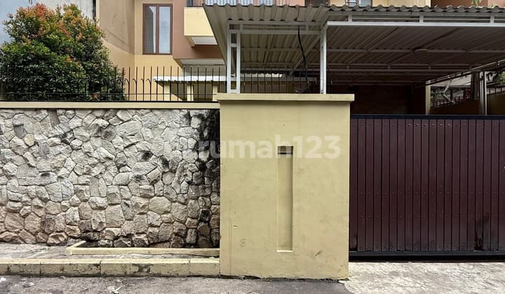 Sell Fast Modern Tropical House in Kemang Bangka, South Jakarta