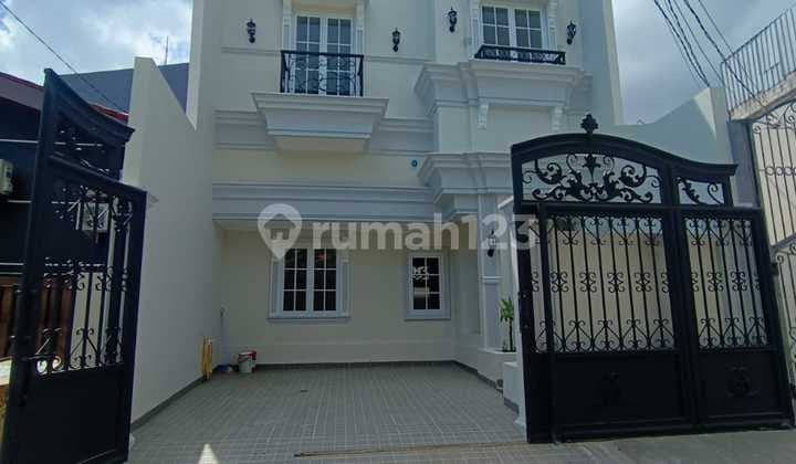 Rumah Baru Siap Huni American Classic Di Joglo Kembangan Jakbar